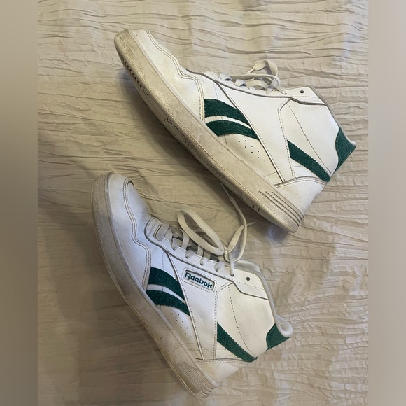 High top Reeboks! - Picture 3 of 4